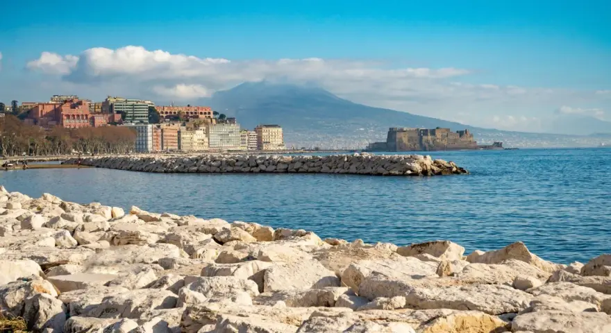 Napoli: le attrazioni imperdibili e i segreti per il tuo viaggio