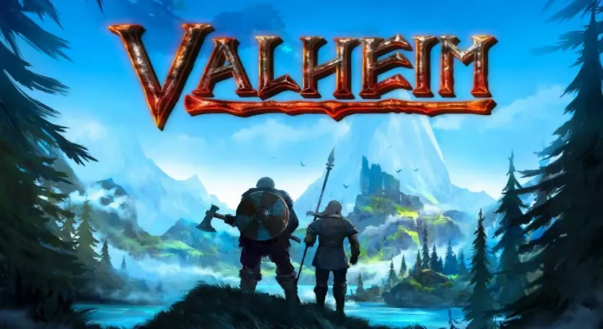 Dwóch wikingów z toporem i włócznią patrzy na górzysty krajobraz. Valheim na Xbox Game Pass.