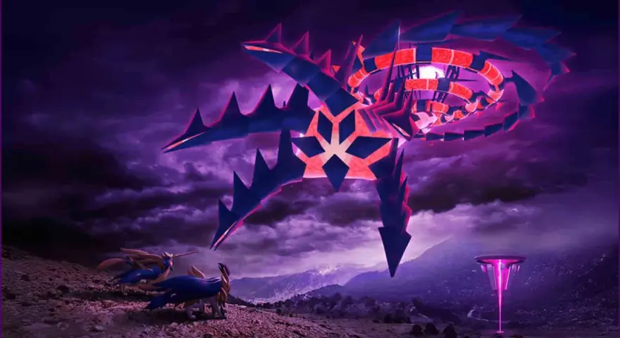 Gigantesco Pokémon con forma de estrella, con púas azules y rojas, flota sobre un paisaje montañoso púrpura. Tres Pokémon con cuernos observan.