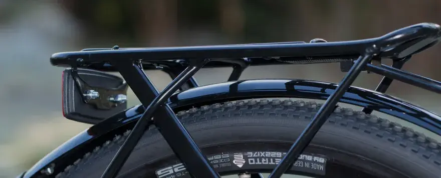 Los mejores porta equipajes para bicicleta: compatibilidad y carga segura