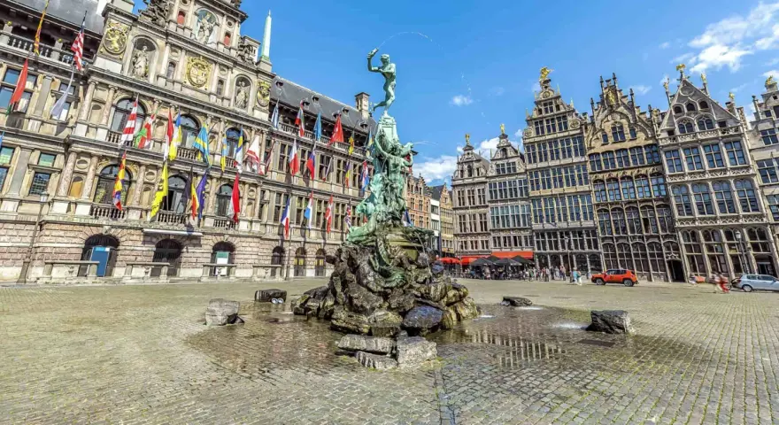 The Brabo Fountain in Antwerp's Grote Markt, a perfect stop after a trein from Schiphol.