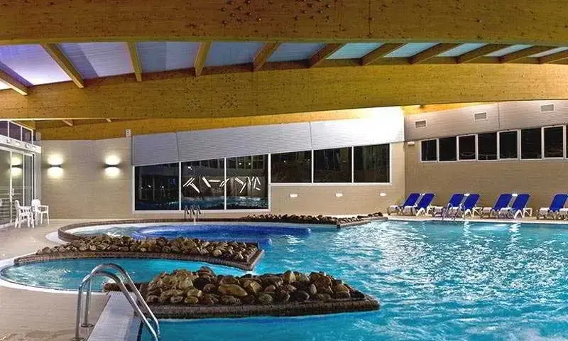 Balneario Caldaria Arnoia: Guía completa para tu estancia ideal