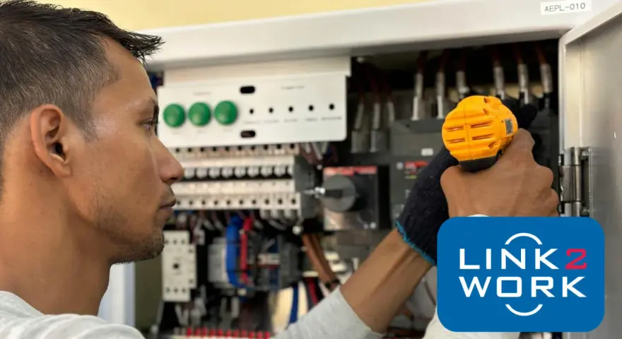 Elektryk w Niemczech: 2900-3750€ brutto? Odkryj realne zarobki!
