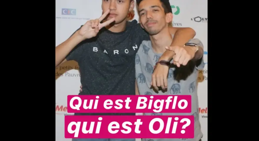 Les membres de Bigflo et Oli posent ensemble, l'un faisant un signe de paix. Qui est Bigflo, qui est Oli ?