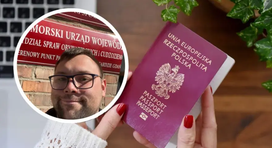 Mężczyzna w okularach przed urzędem, obok paszport. Dowiedz się, ile wcześniej można wymienić paszport, by uniknąć problemów.