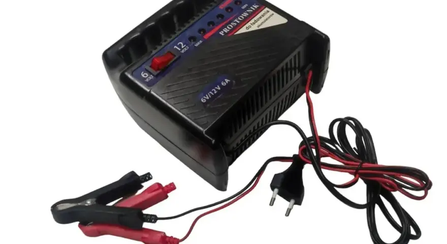 Prostownik 6V/12V 6A z krokodylkami. Dowiedz się, jak długo ładować akumulator 12v, by był w pełni sprawny.