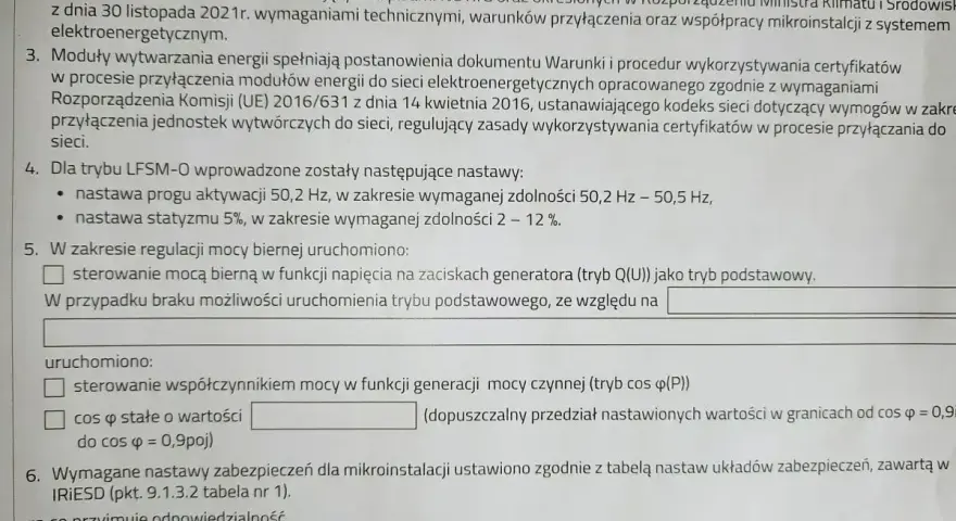 Dokumentacja techniczna mikroinstalacji Tauron, zawierająca wymogi dotyczące przyłączenia do sieci i nastaw zabezpieczeń.