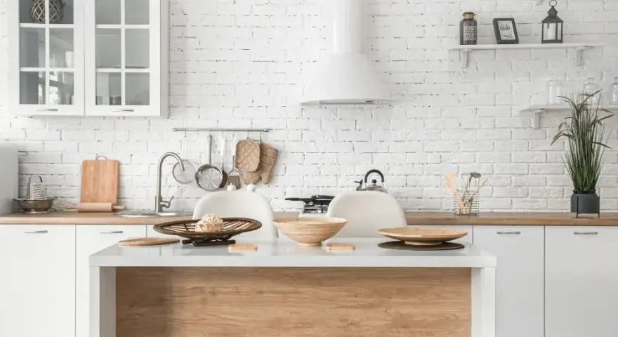 Cocinas pequeñas modernas: optimiza espacio y estilo (2026)