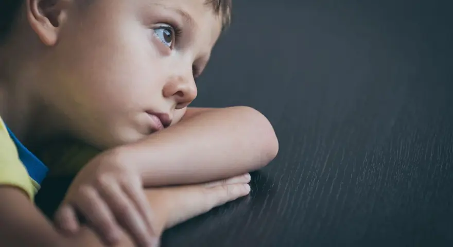 Do kiedy zdalne w przedszkolu? Decyzje lokalne i zasiłek opiekuńczy