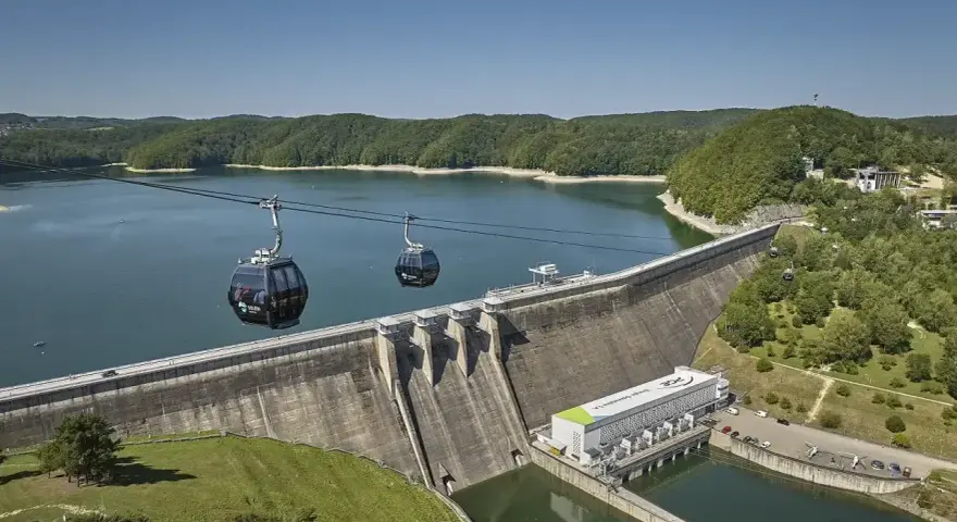 Kolejka linowa Solina nad zaporą. Sprawdź solina kolejka linowa cennik i podziwiaj widoki!