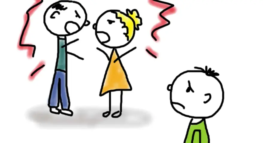 Zwei Figuren streiten sich aggressiv, während ein Kind traurig zusieht.