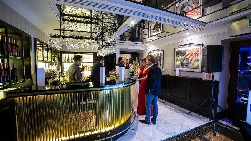 Hotel Sixty Six zamknięty: poznaj powody i co powstanie w tym miejscu