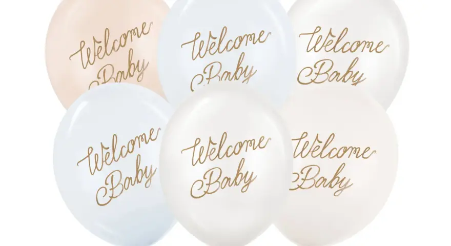 Sex ljusa ballonger med texten "Welcome Baby" i guld. Perfekta för att presentera askar med presenter till en nyfödd.