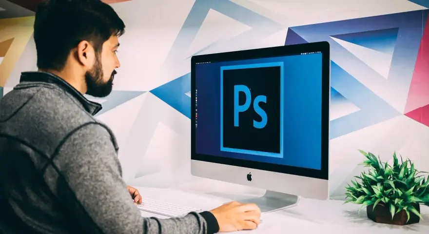 Jak obrobić zdjęcia w Photoshopie? Zostań mistrzem edycji!