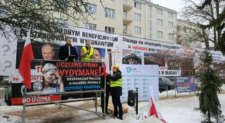 Uczciwe firmy walczą o należne środki z czystego powietrza, bo nie dostały pieniędzy.