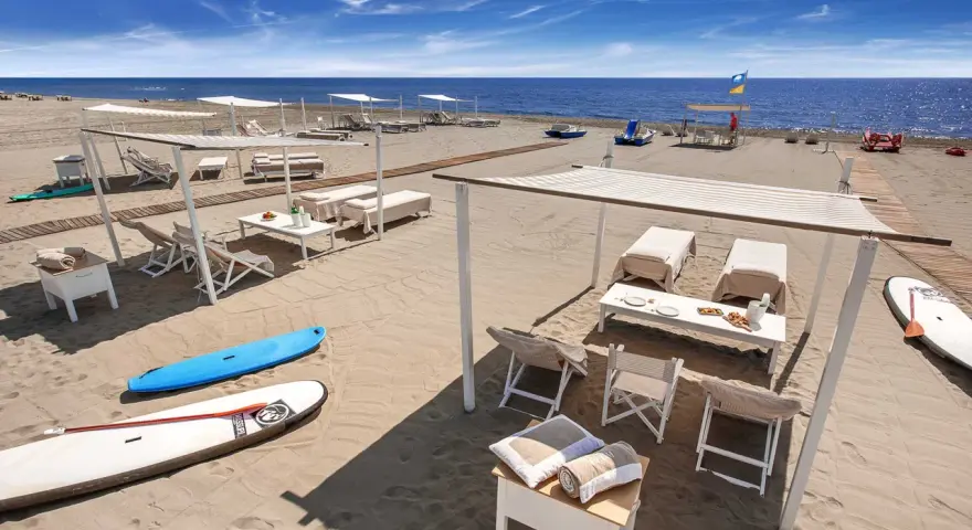 Hotel Forte dei Marmi: Guida Lusso, Spiagge Private e Prezzi