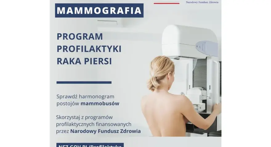 Kobieta poddaje się badaniu mammograficznemu w ramach programu profilaktyki raka piersi.