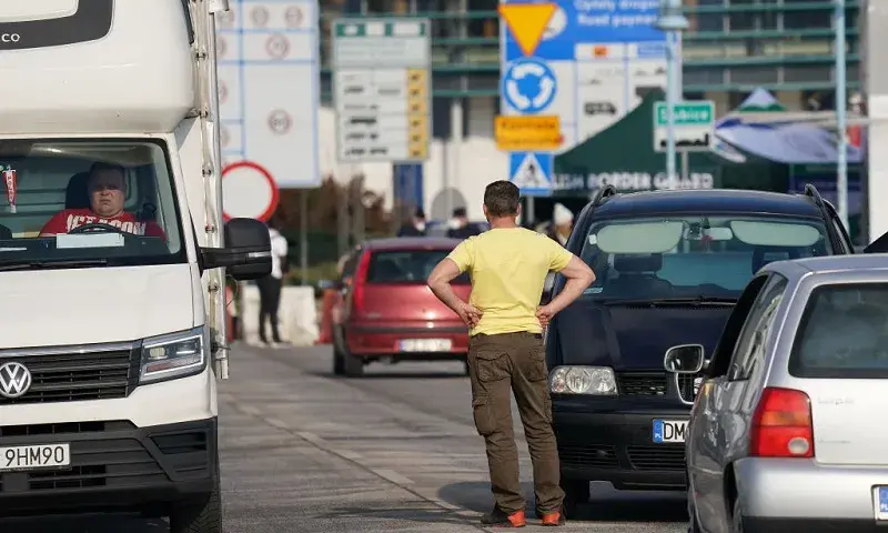 Najlepsza trasa z UK do Polski: uniknij kosztów i zatorów w podróży