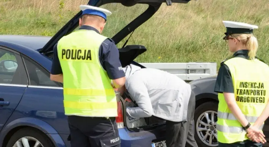 Kiedy policja może zbadać trzeźwość w domu? Poznaj swoje prawa!