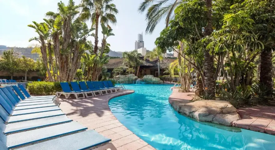 Meliá Benidorm hotel: ubicación ideal, servicios destacados y opiniones