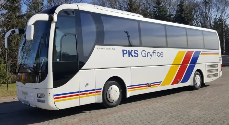 Gryfice: Skąd odjeżdża Twój bus? Sprawdź dworzec i przystanki!