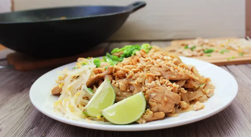 Jaki makaron do pad thai: wybierz najlepszy ryżowy makaron i uniknij błędów