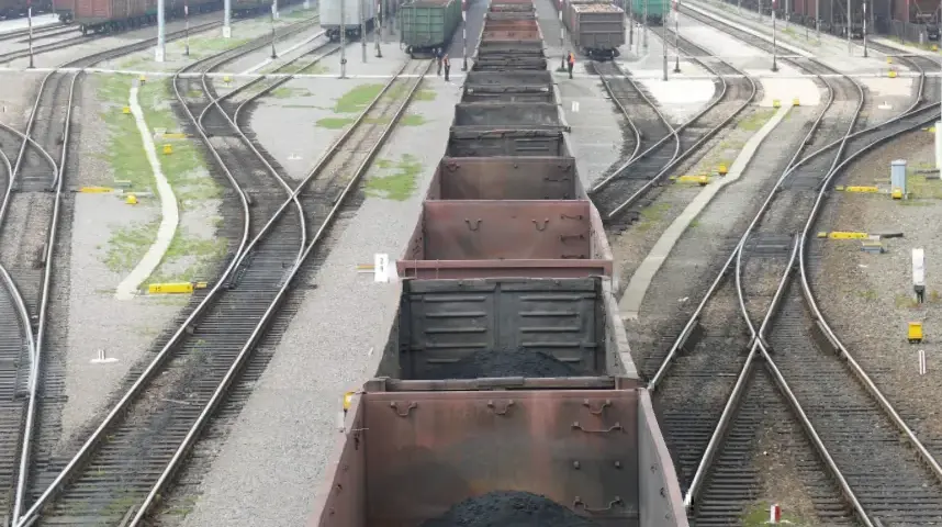 Ile waży pociąg towarowy? Zaskakujące fakty o jego wadze