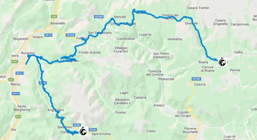 Mappa di un percorso in moto attraverso l'Altopiano di Asiago e la Vallagarina, con tappe a Rovereto, Folgaria, Gallio e Cogollo del Cengio. La strada del costo è ben visibile.