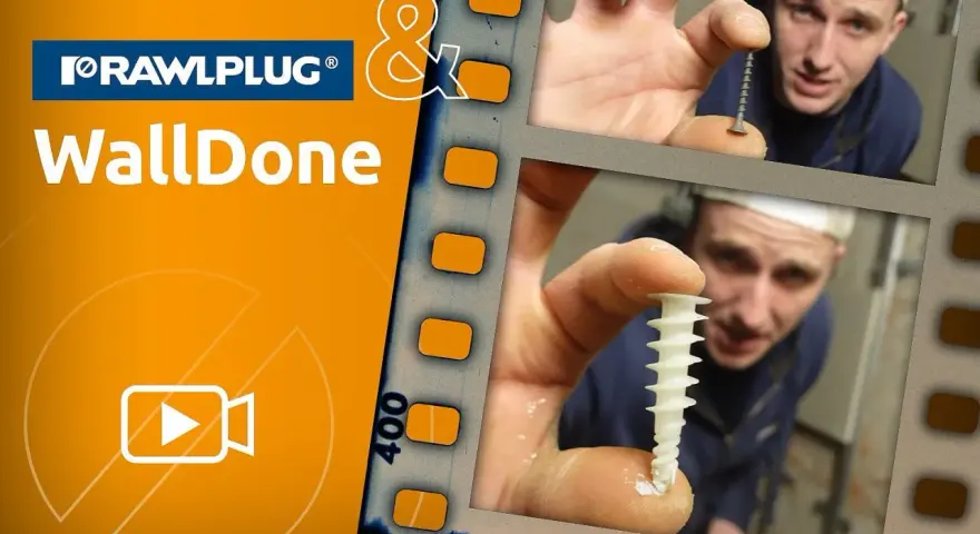Jakie kołki do GK? Ręce pokazują śrubę i kołek rozporowy. Logo Rawlplug i napis WallDone.