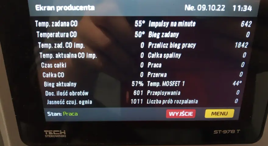 Piec na pellet: Jaka temperatura na grzejniki? Oszczędzaj i grzej!