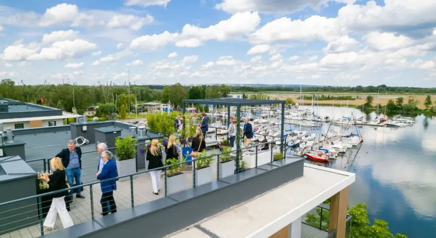 Szczecin: Co zobaczyć? Odkryj Floating Garden i jego sekrety!