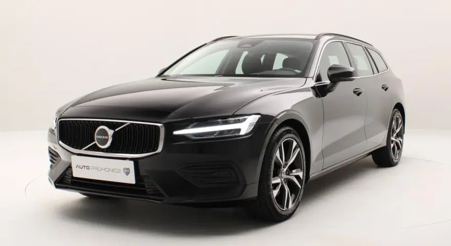 Czarny Volvo V60. Zastanawiasz się, jaki silnik wybrać do tego stylowego kombi?