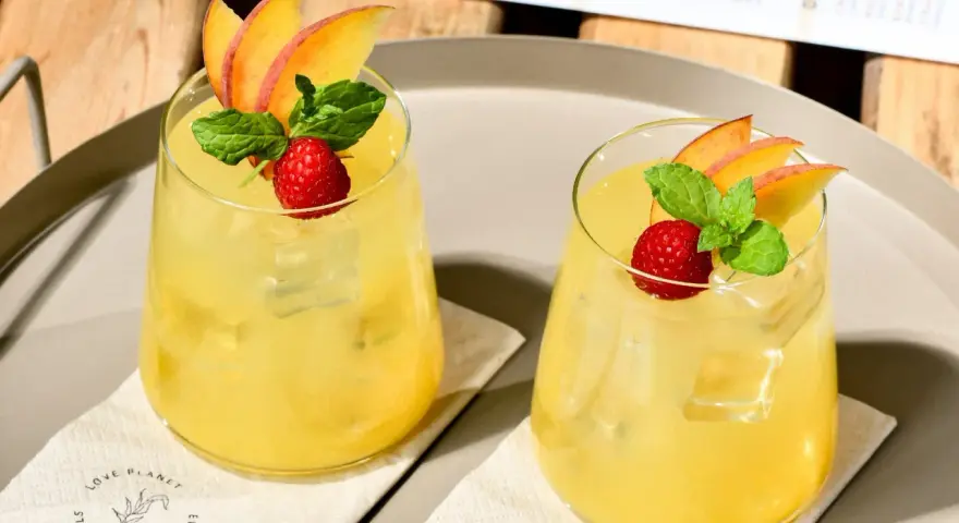 Drinki z Martini: Proste przepisy na kultowe koktajle w domu