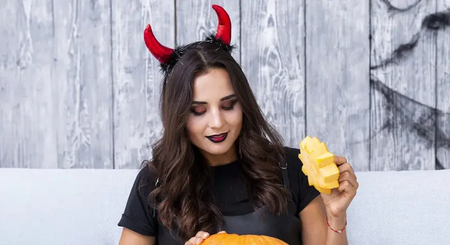 Teufelin Make-up: Dein perfekter Look von einfach bis extrem!