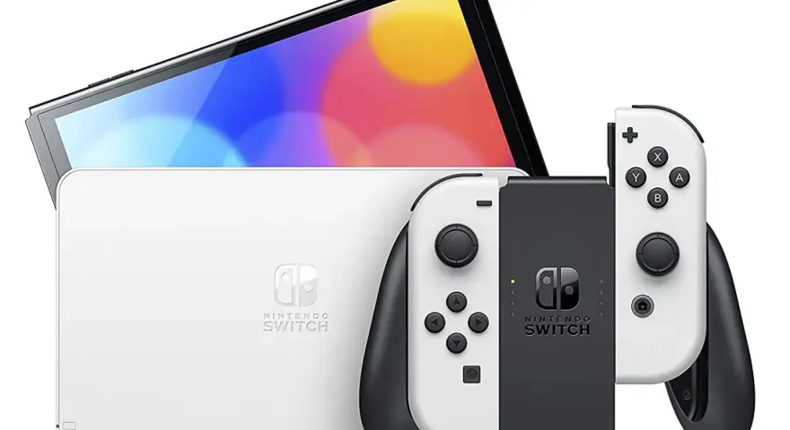 Biały Nintendo Switch z kolorowym ekranem i kontrolerami Joy-Con. Poznaj jego kompaktowe nintendo switch wymiary i możliwości.