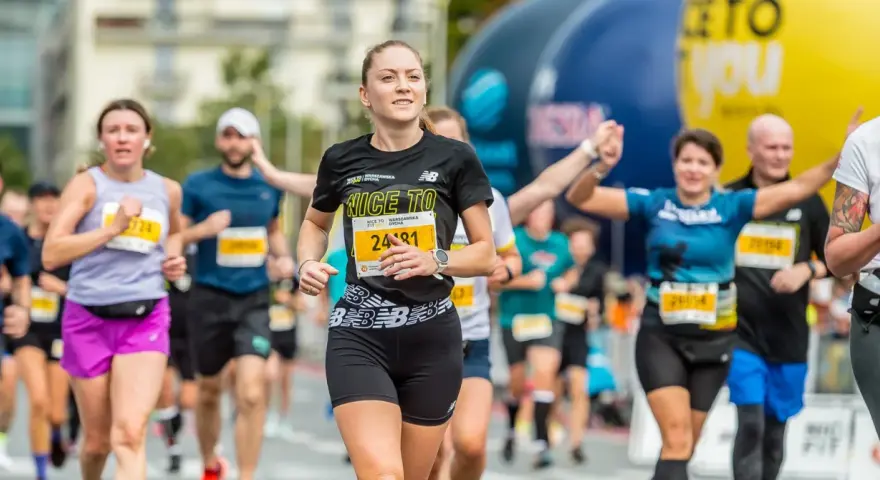 Jak pomagać bieganiem? Odkryj sens każdego kilometra!