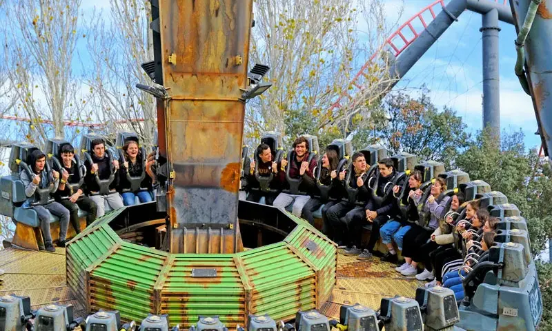 Horarios Parque de Atracciones Madrid 2026: Claves para tu visita
