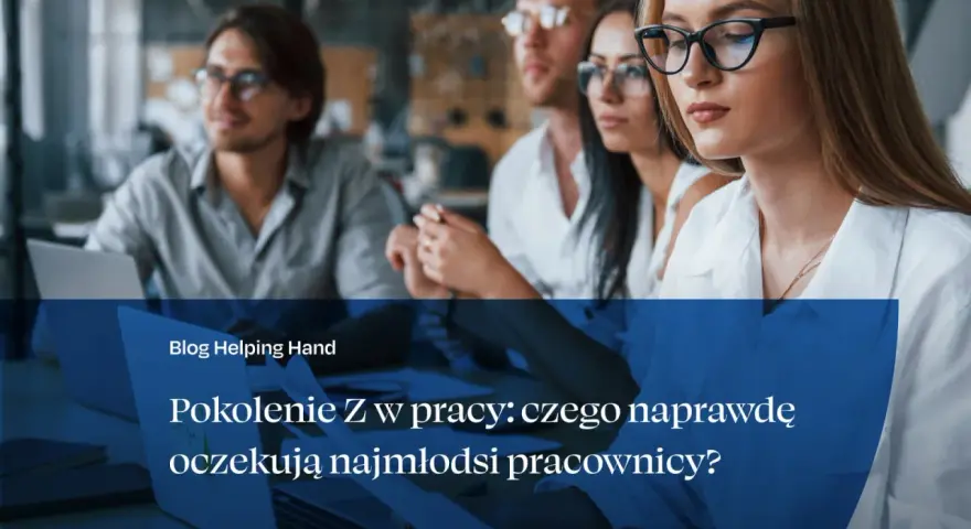 Pokolenie Z w biurze, młodzi pracownicy analizują dokumenty. Czego naprawdę oczekują od pracy?