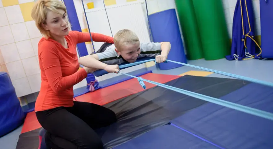Pracownia SI: Diagnoza, terapia, koszty i jak uzyskać darmowe wsparcie
