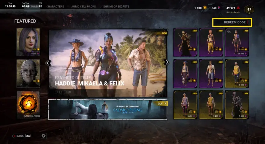 Kody do DBD można wpisać w menu "REDEEM CODE". Widoczne są nowe stroje dla Haddi, Mikaeli i Felixa.
