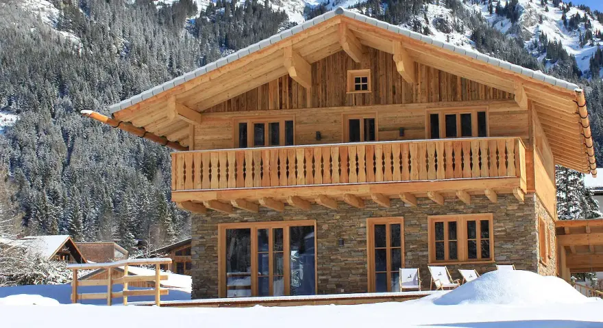 Affitta Chalet Montagna: Guida Completa & Offerte 2025