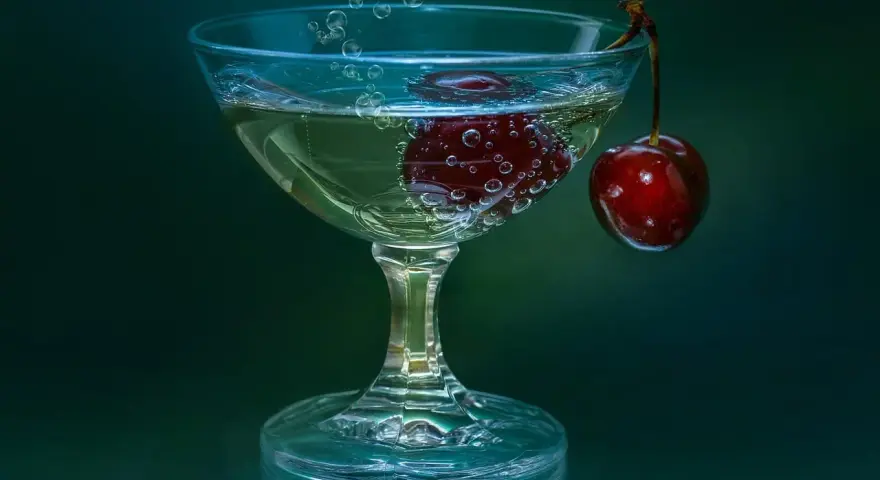 Domowa Nalewka Wiśniowa: Prosty Przepis Krok po Kroku