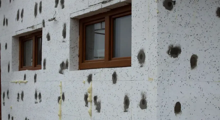 Czy 10 cm styropianu wystarczy na ocieplenie domu? Sprawdź to!