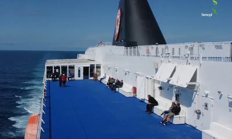 Ile płynie prom na Islandię? Czas rejsu i co musisz wiedzieć