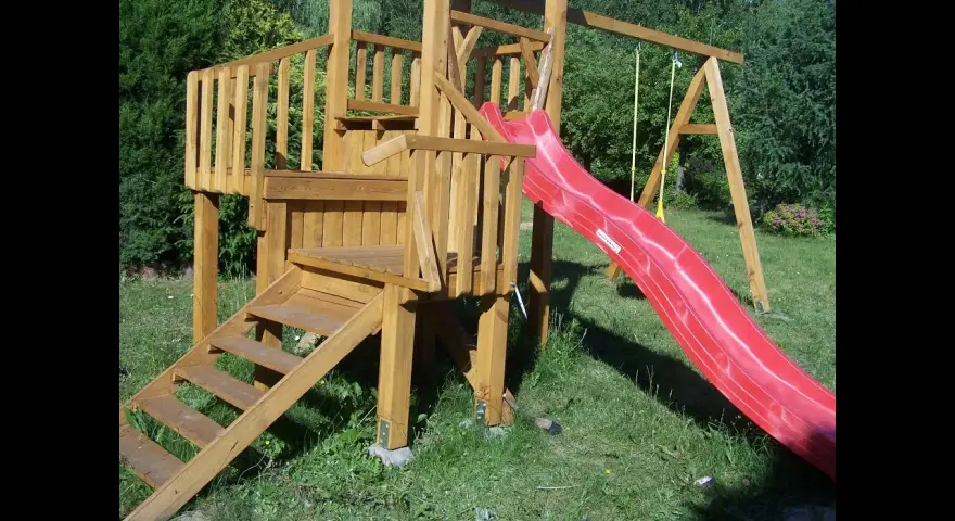 Jak zrobić plac zabaw z drewna - proste kroki i porady dla każdego