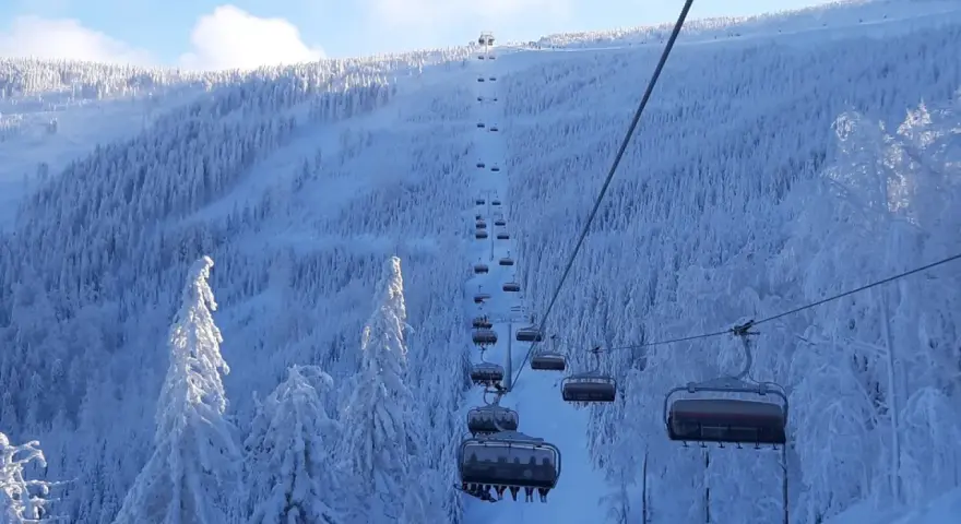 Beskid Śląski: Narty dla każdego! Stoki, skipassy 2026, atrakcje