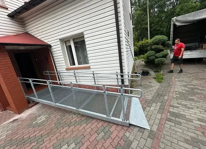 Jak zrobić podjazd dla niepełnosprawnych - uniknij najczęstszych błędów