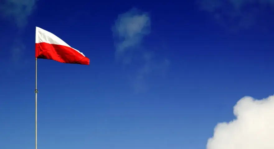 Dlaczego flaga biało czerwona ma tak ważne znaczenie dla Polski?