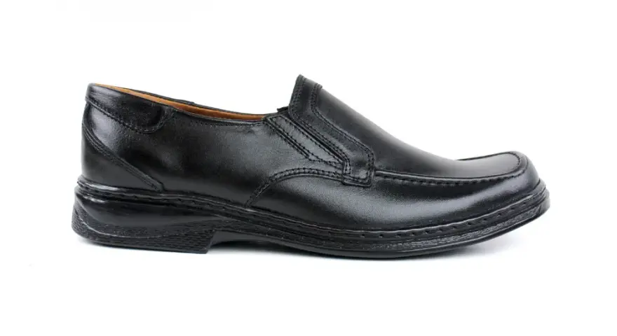Pełne buty co to znaczy i jak je nosić, aby wyglądać elegancko