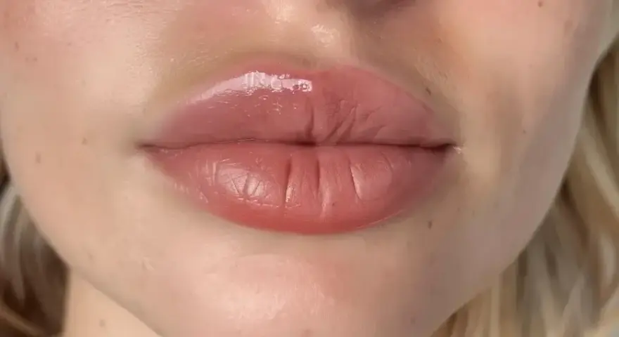 Permanent Make-up Lippen: Perfekte Lippen? Techniken, Kosten & Pflege